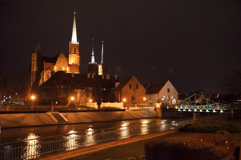 Unique Apartment City Center Wroclaw Bagian luar foto